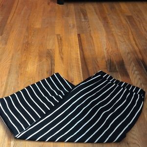 Wide leg stripped pants